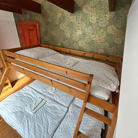 Semesterbostad Orechov *